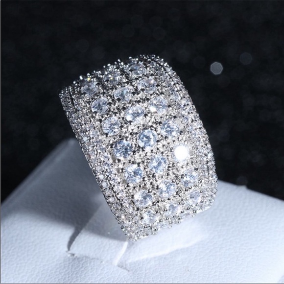 NEW BEAUTIFUL 925 SILVER ROUND DIAMOND PAVE WIDE RING - Picture 6 of 7